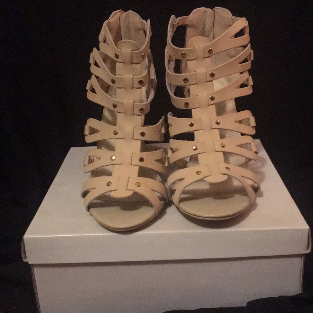 Ashley Stewart nude heels